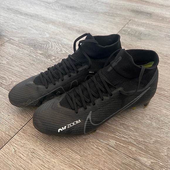 Nike Mercurial Superfly Soccer Cleats - Picture 1 of 5